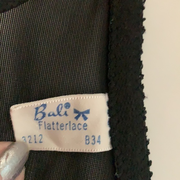 BALI FLATTERLACE  BRA 34-B , UNDERWIRE. PREOWNED - Picture 11 of 16